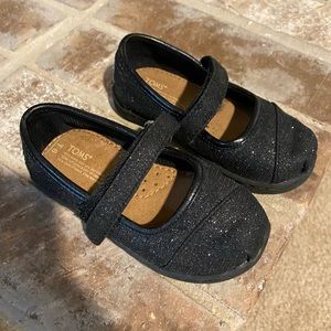 Baby girl Toms Mary Jane glitter shoes